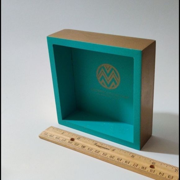 Macbeth‎ Collection Square - Picture 4 of 5